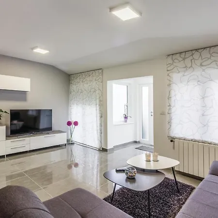 Two-bedroom In Barban