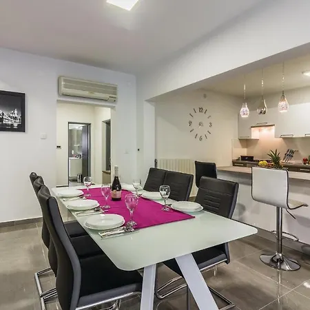 Two-bedroom In *